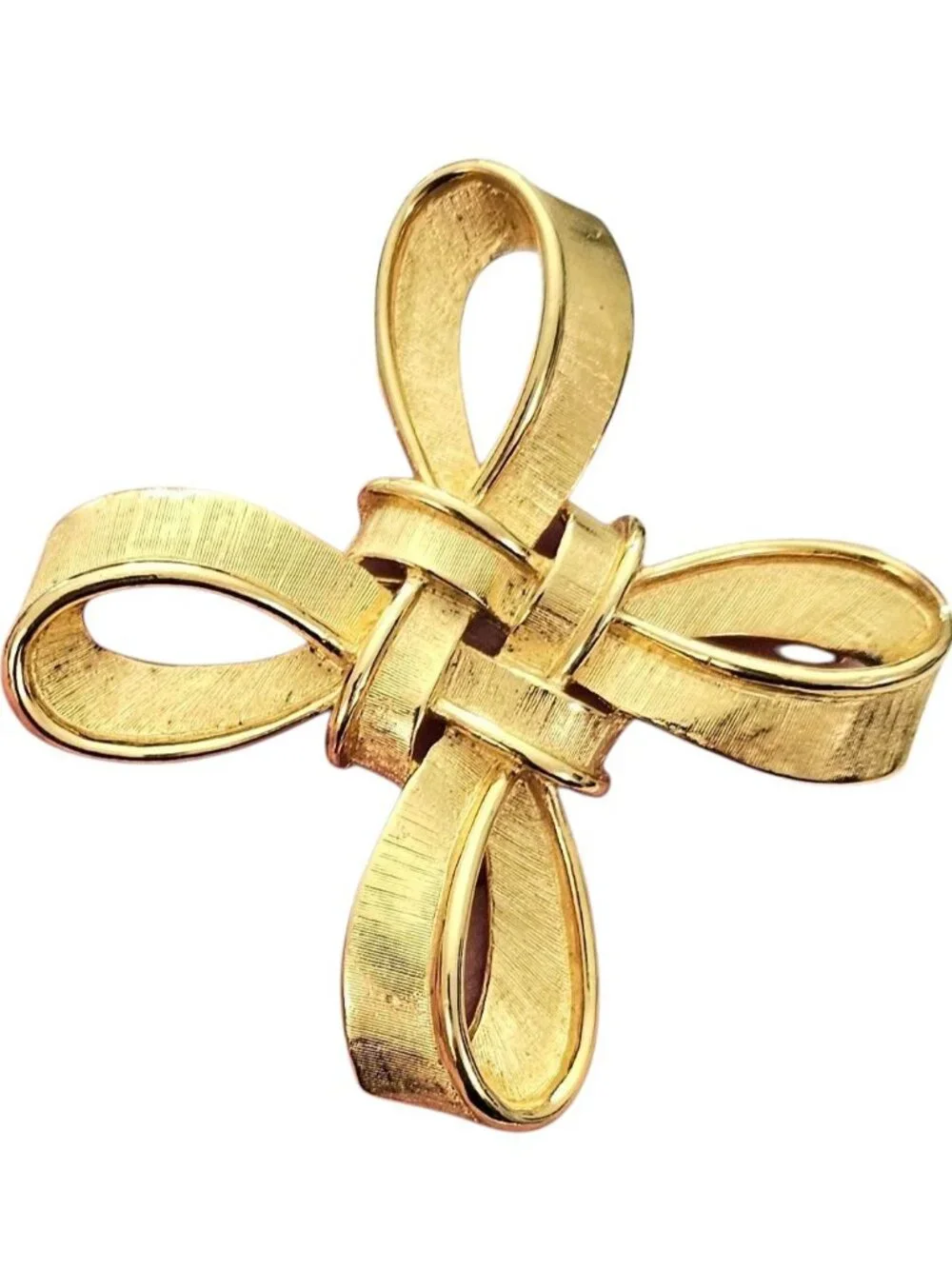 Trifari Gold Tone Maltese Cross Ribbon Brooch Signed, J109